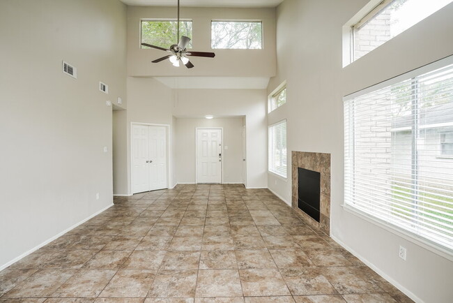 Building Photo - 7531 Glenbriar Pl