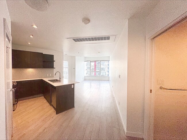 Photo du bâtiment - Centre West - 2219