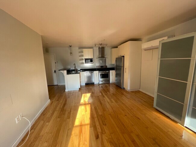 Foto del edificio - 925 N Calvert St