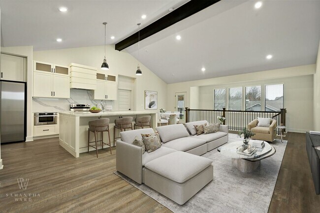 Foto del edificio - Stunning 4-bedroom, 4-bathroom, Single Family Home In Raymore MO