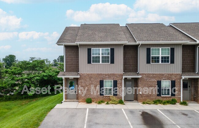 Foto del edificio - 926 Warrior Hill Dr