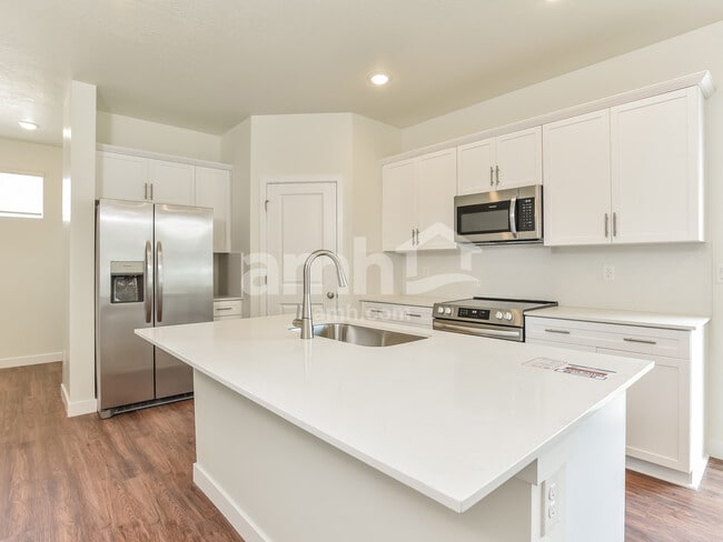 Foto del edificio - 8937 Royal Ln