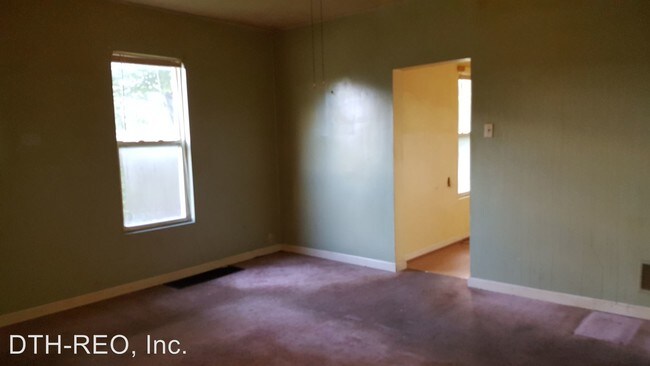 Foto del edificio - 6 br, 2 bath House - 307-309 Highland Ave