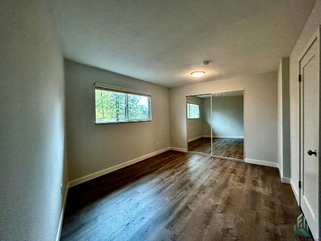 Foto del edificio - Southeast Bridgeway Avenue