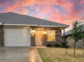 Building Photo - 2411 Duntov Dr