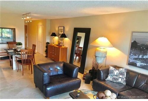 Foto del edificio - 2939 Indian Creek Dr