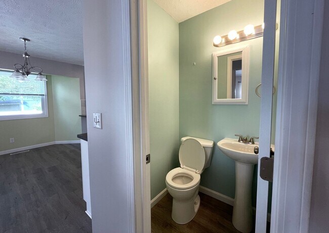 Foto del edificio - 201 S Evergreen Ln
