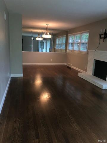 Building Photo - 9801 Barrington Dr