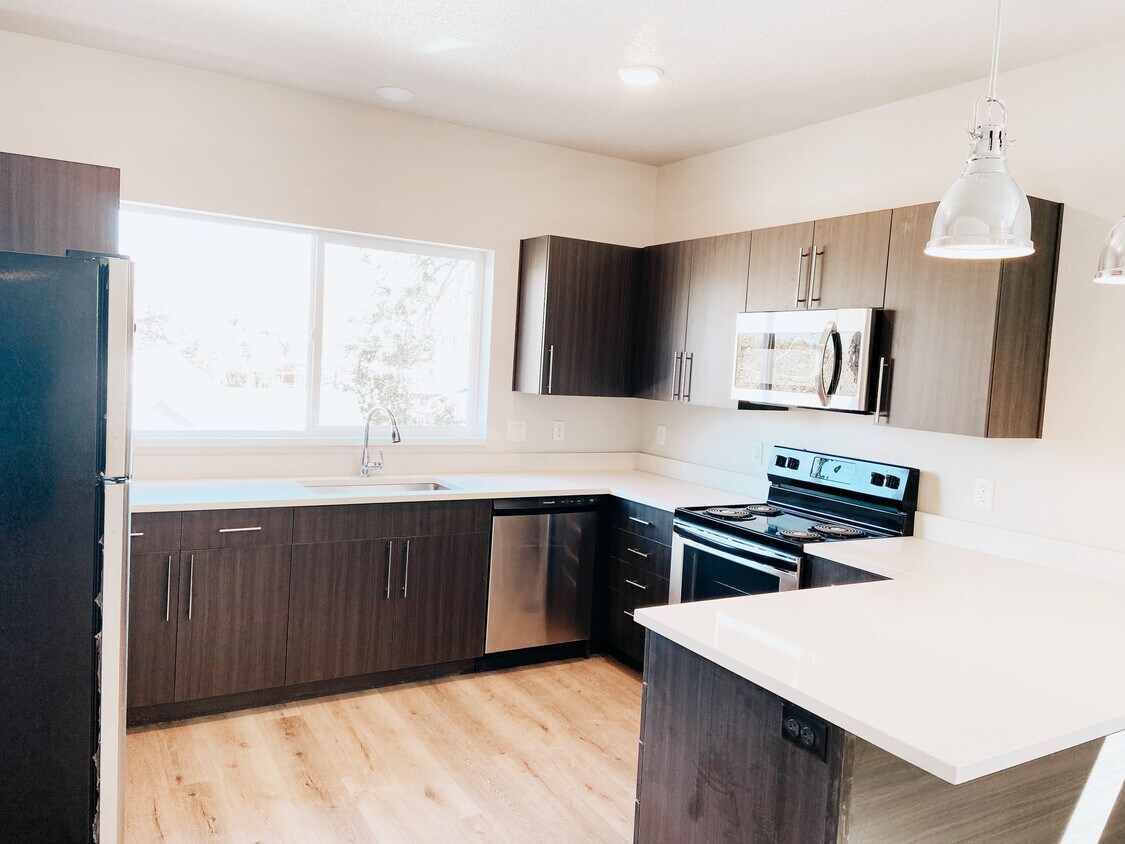 Foto principal - 2858 Kiesel Ave