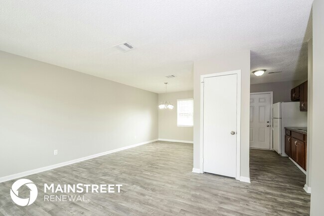 Foto del edificio - 541 Closhire Ln