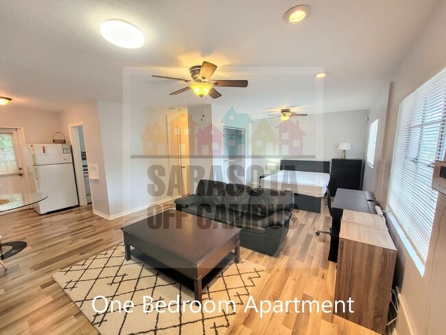 Photo - 946 40th St Apartment