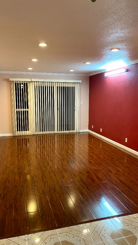 Foto del edificio - 38455 Bronson St