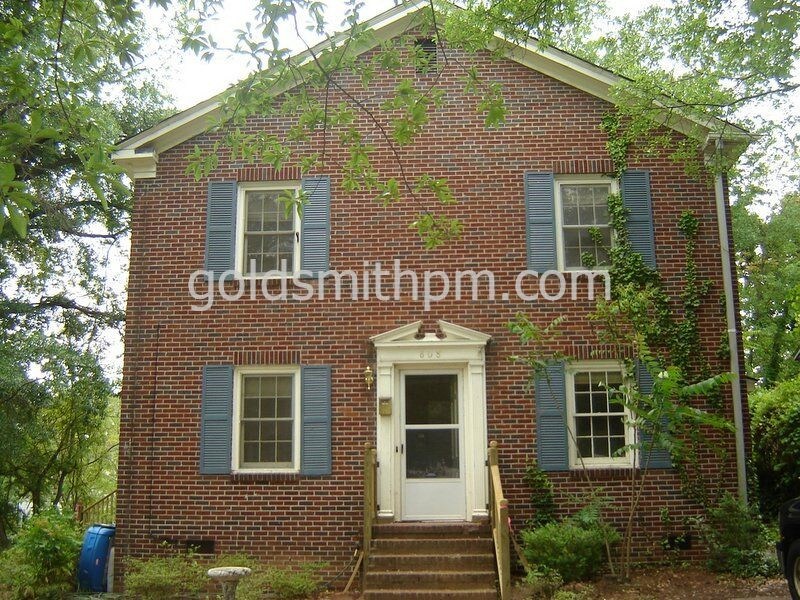 Primary Photo - 808 N Main St