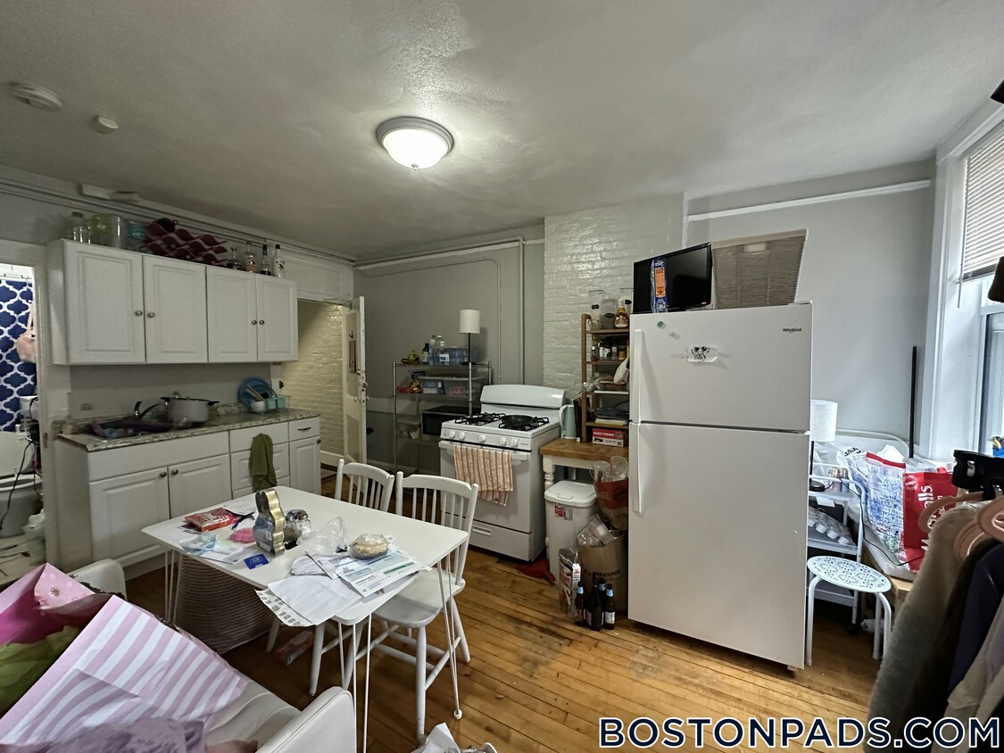 Foto principal - 161 Endicott St