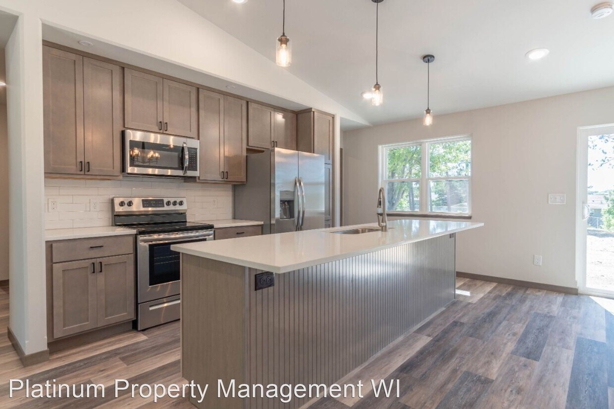 3 br, 2 bath House 5505 ISAIAH STREET House Rental in Weston, WI