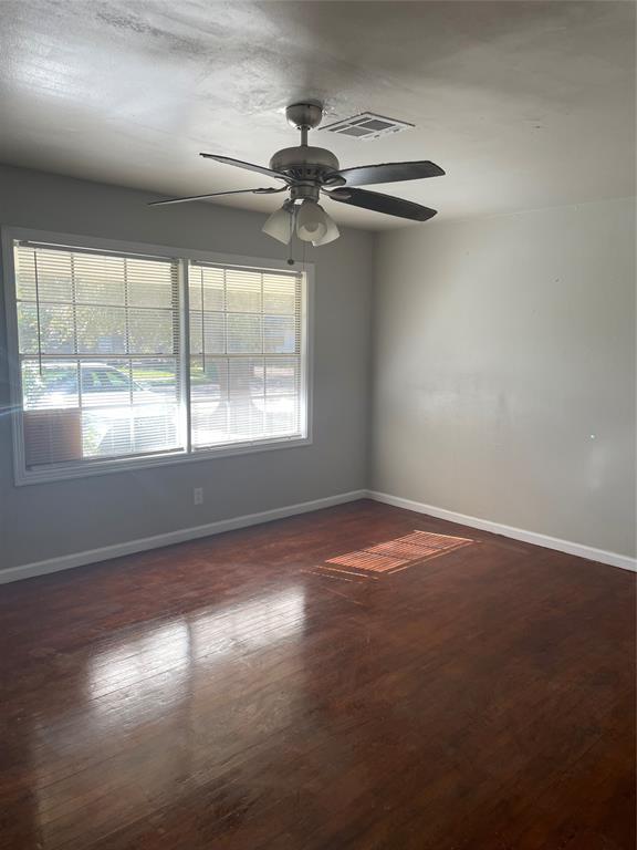 Foto del edificio - 8535 Rockhill St