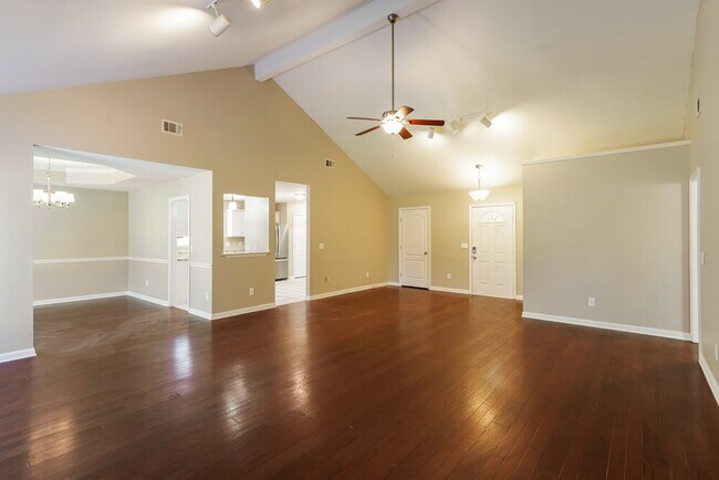 Building Photo - 5033 Singing Hills Dr