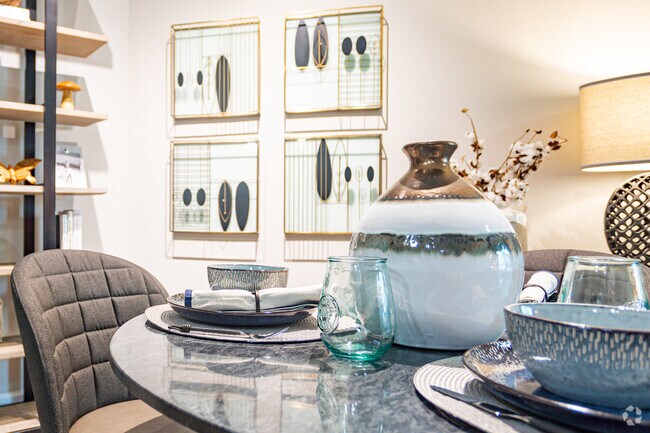 2HAB, 2BA - The Enclave at Potomac Club