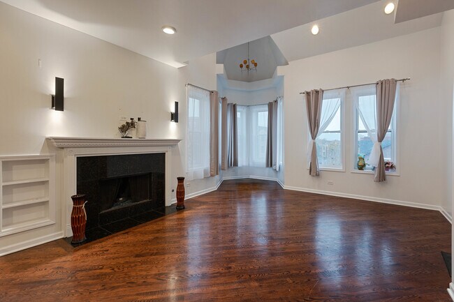 Building Photo - 4800 S St Lawrence Ave