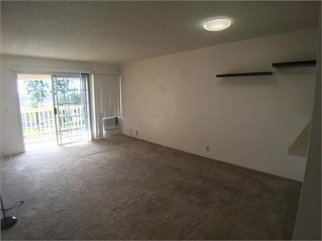 Foto del edificio - Great 2bd/2bath unit with 2 parking stalls...