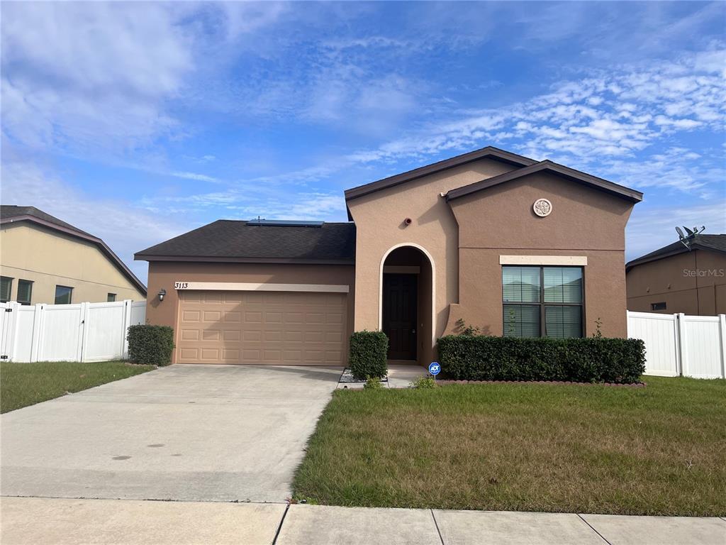 Primary Photo - 3113 Harris Park Way