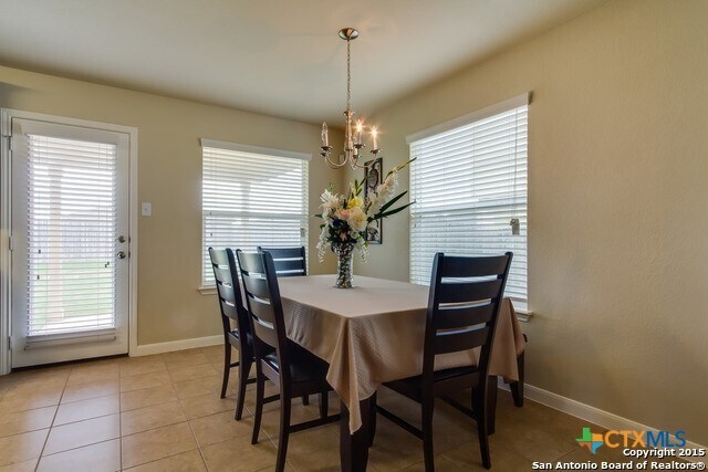 Foto del edificio - 786 Great Oaks Dr