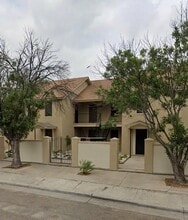 Building Photo - 1419 E Eistetter St