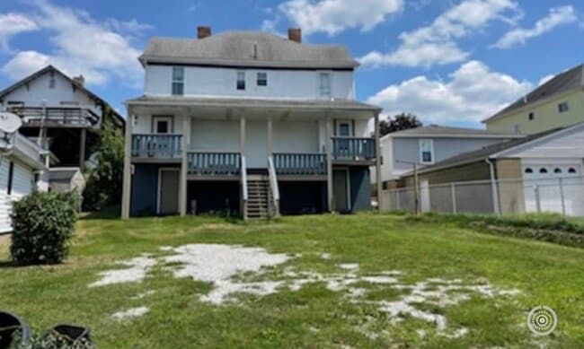 Building Photo - 205 Elm Ave