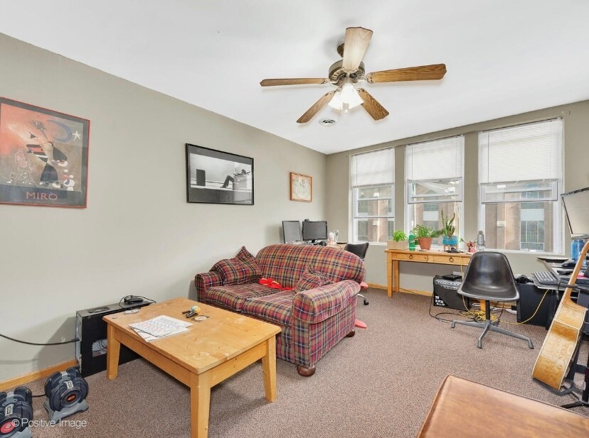 Primary Photo - 2906 W McLean Ave