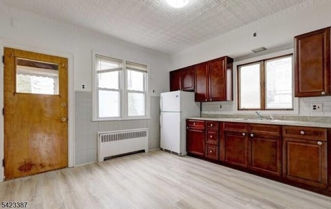Foto del edificio - 58 Westervelt Ave