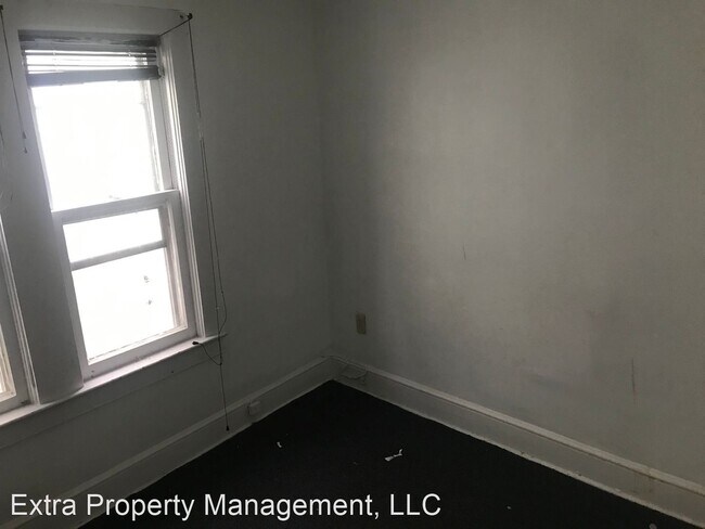 Building Photo - 3 br, 1 bath House - 20 Park lane
