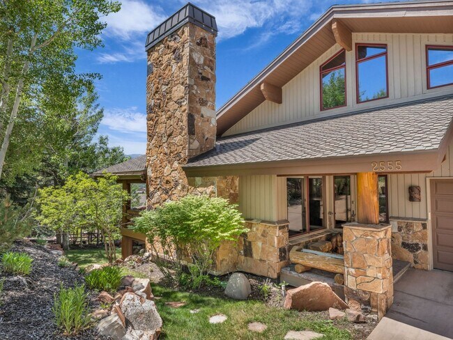 Building Photo - Park Meadows Elevated Living - Views, View...