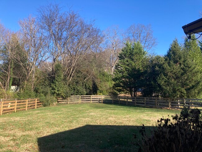 Building Photo - 1512 Arrow Wood Rd