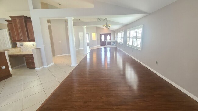 Foto del edificio - 6790 Calistoga Cir