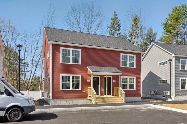 Building Photo - 8 Legacy Ln