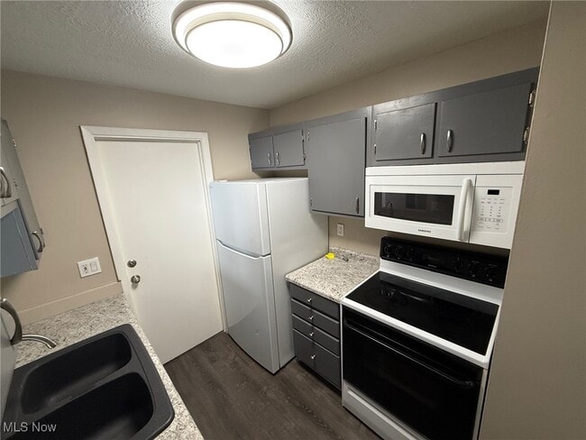 Foto del edificio - 2465 Warren Pkwy