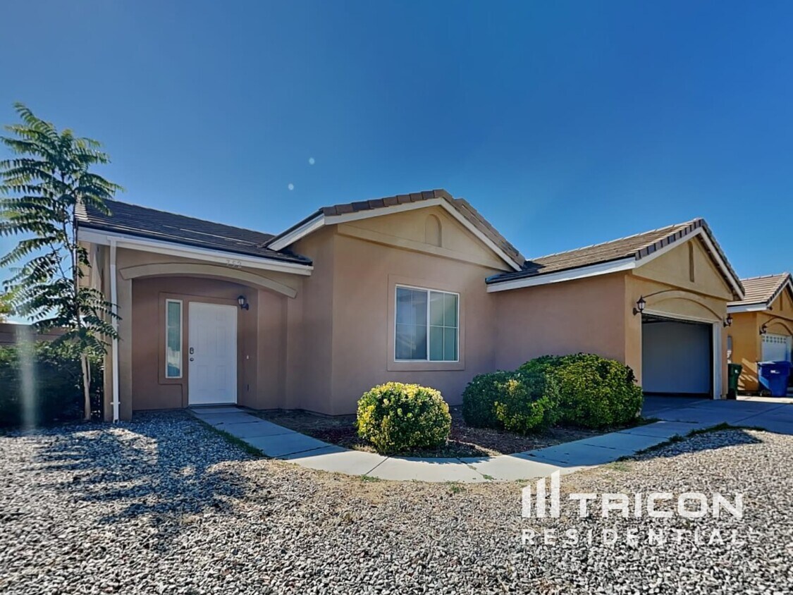 752 Pino Avenue Lancaster CA House Rental in Lancaster, CA