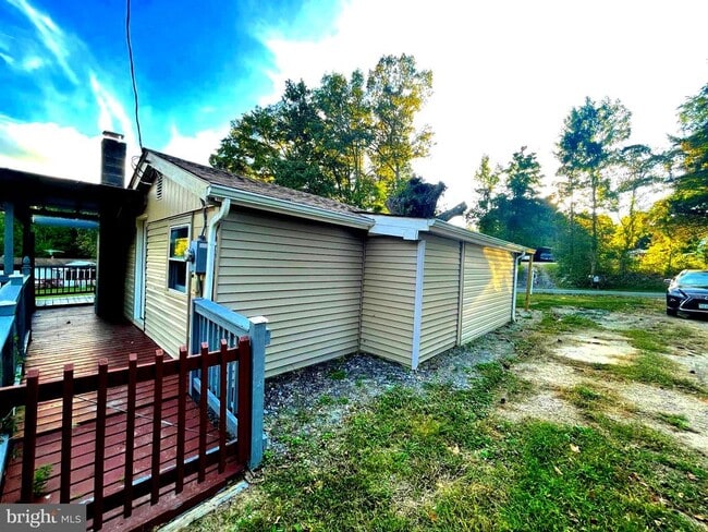 Building Photo - 11291 Pine Hill Rd