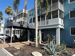 Building Photo - 2700 Coconut Bay Ln