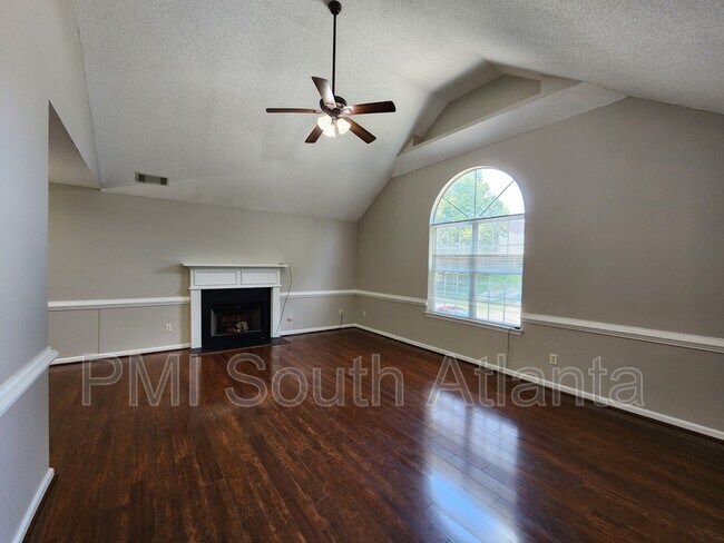 Building Photo - 6234 Crooked Creek Dr.