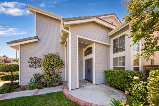 Building Photo - 27623 Rutherford Place