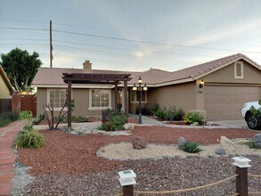 Building Photo - 936 Alameda St