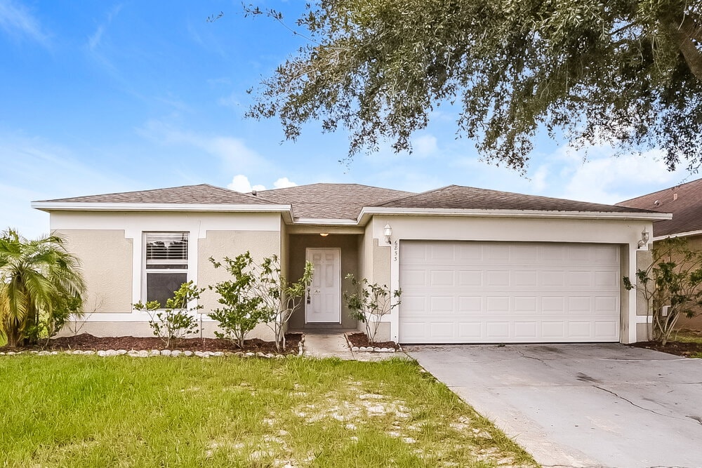 Foto principal - 6853 Westlake Blvd