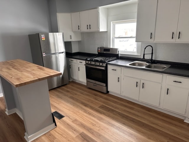 Foto del edificio - 4694 State Rd