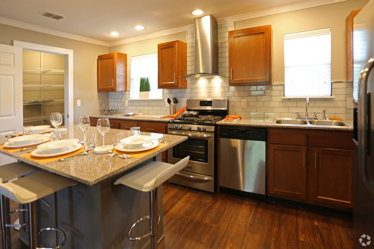 Axiom Apartments Apartments in San Antonio, TX