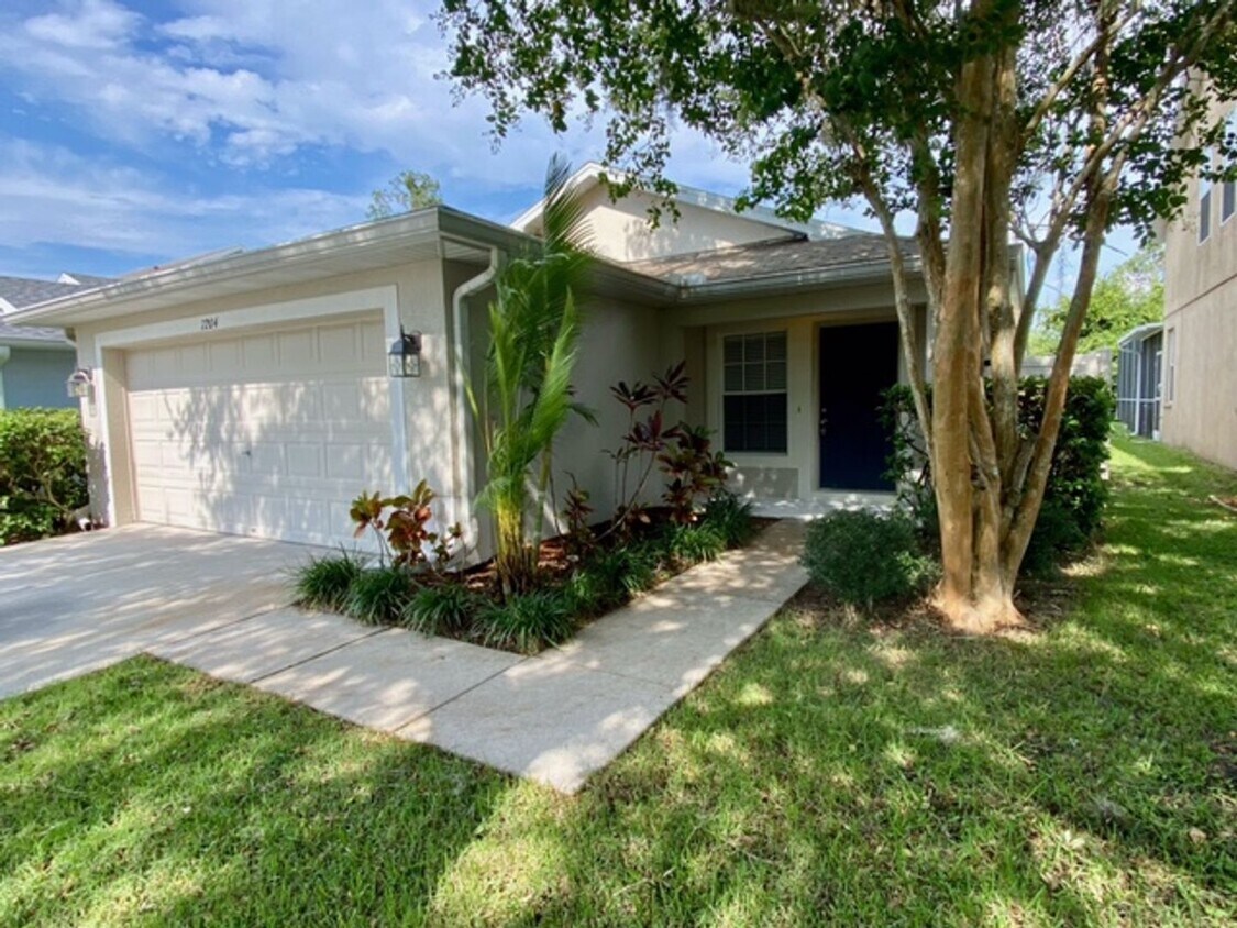 Foto principal - Stunning 3BD/2BTH Home in Wilderness Lake ...