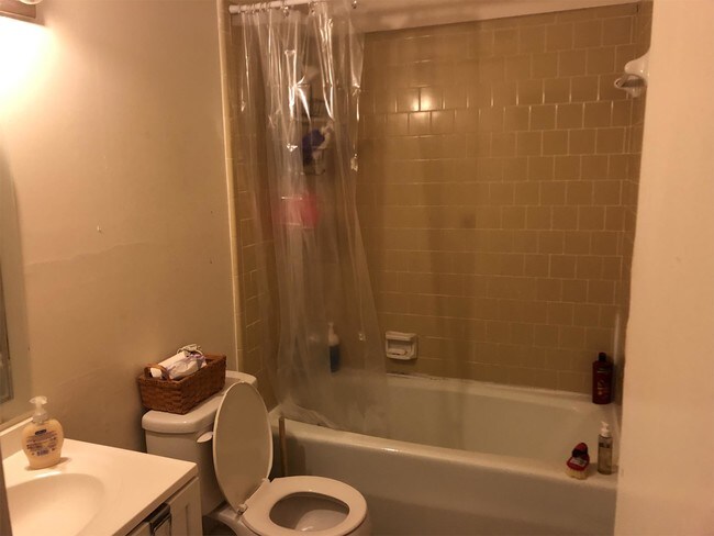 Foto del edificio - 517 Old Central Rd