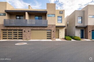 Building Photo - 901 S Smith Rd
