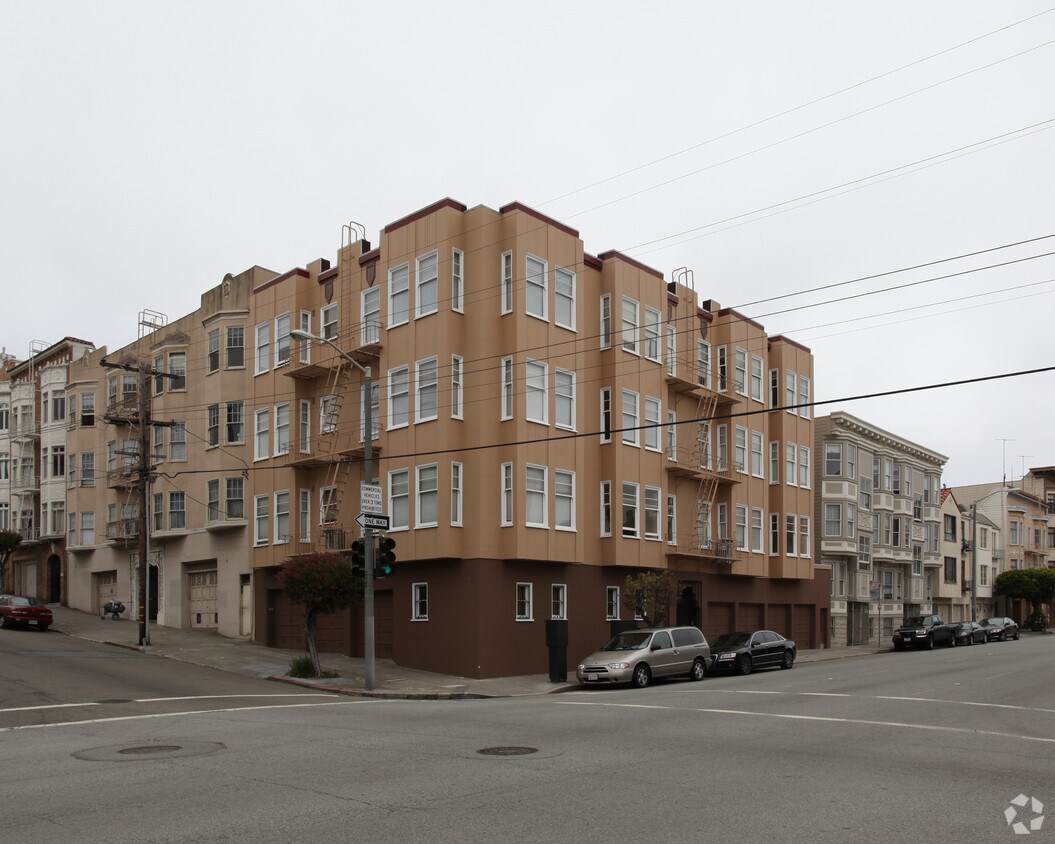 Primary Photo - 1595 Greenwich St
