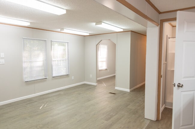 Building Photo - 4711 Morrison Rd